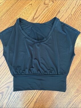 Heroine Sport Black Scoop-Neck Crop Top
